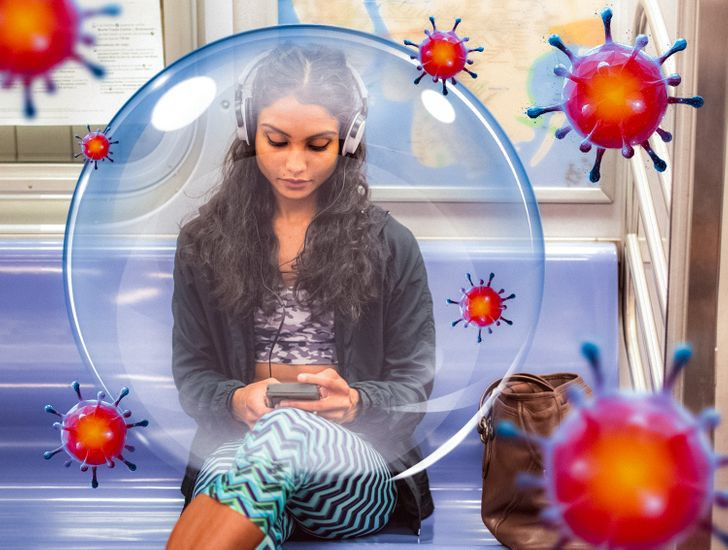 3. Hệ thống miễn dịch được cải thiện: Trong khi thưởng thức đồ ăn cay nóng, cơ thể bạn được bổ sung chất chống oxy hóa. Nó đặc biệt hữu ích trong mùa cúm, vì chất chống oxy hóa bảo vệ chúng ta khỏi vi trùng tấn công cơ thể. Nếu bạn đang cảm thấy khó chịu, hãy nấu món gì đó với ớt để tăng khả năng miễn dịch cho cơ thể.