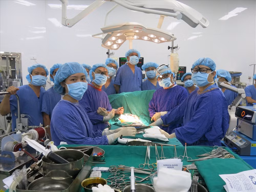 Ky tich y khoa Viet Nam: Ngoai phi cong nguoi Anh... con gi nua?-Hinh-3