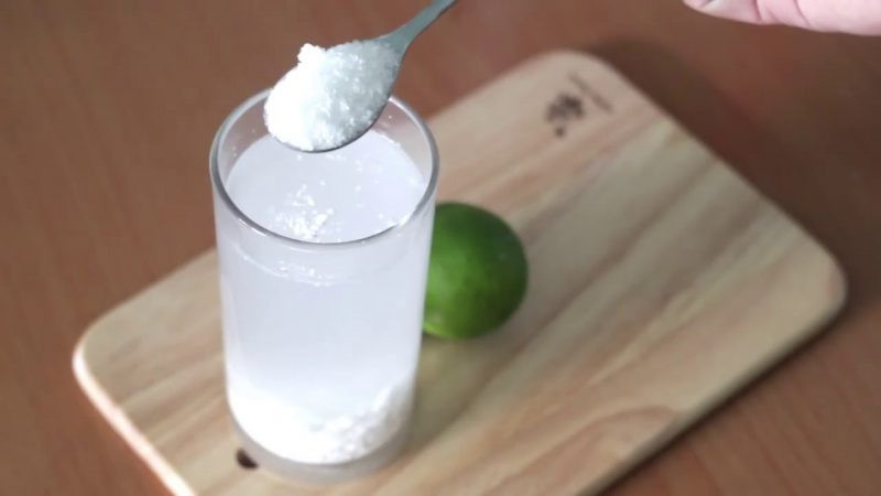 Cách phân biệt bột sắn dây nguyên chất: Hiện nay, vì lợi nhuận gian thương thường hay trộn bột sắn thường với bột sắn dây để kiếm lời. Bởi vậy, khi mua người tiêu dùng cần thận trọng.