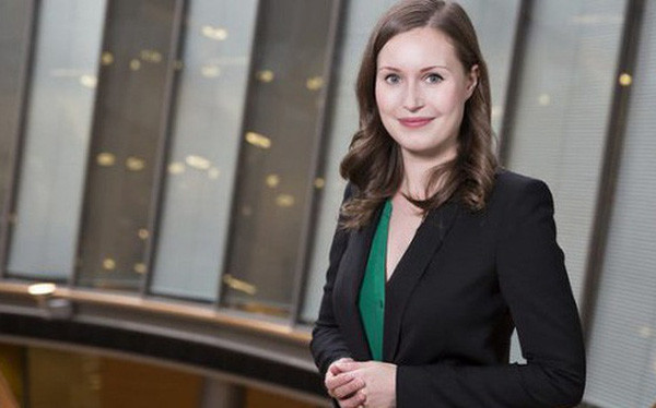 Các kiểu áo vest tối màu được nữ Thủ tướng 34 tuổi thường xuyên diện khi đi làm.