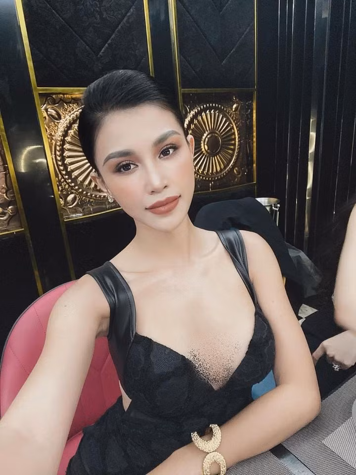 Sau ly hôn chồng Việt kiều Mỹ, cô về Việt Nam sinh sống và tạo dựng sự nghiệp riêng cho bản thân.