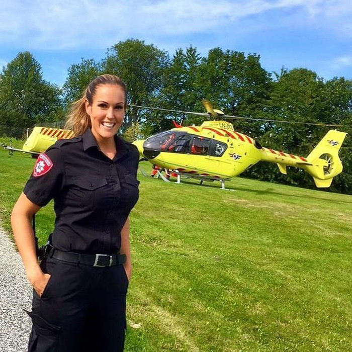 Cô thường xuyên chia sẻ những bức ảnh đang làm việc hoặc tập luyện trong phòng gym lên Instagram. Gunn hy vọng mọi người sẽ dành thời gian tập luyện cho thể hình đẹp và tận hưởng cuộc sống nhiều hơn.