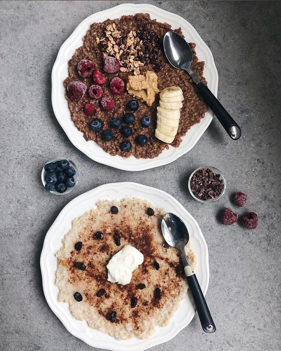 Ăn yến mạch kết hợp với quả mâm xôi sẽ tăng hiệu quả giữ dáng vì loại quả này hỗ trợ khả năng chuyển hóa, phân giải chất béo, ngăn ngừa mỡ tích tụ. Ngoài ra, chuối là thực phẩm có nhiều chất xơ, kali... cung cấp cho cơ thể năng lượng nhưng ít chất béo. Ảnh: Interenet. Video "Chế biến món ngon từ nấm đông cô". Nguồn: VTC.