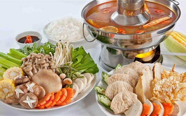 Với những nguyên liệu tươi ngon, giàu chất dinh dưỡng, lẩu thập cẩm sẽ là gợi ý hấp dẫn cho những dịp tụ tập bạn bè. Cách nấu lẩu thập cẩm không hề khó.