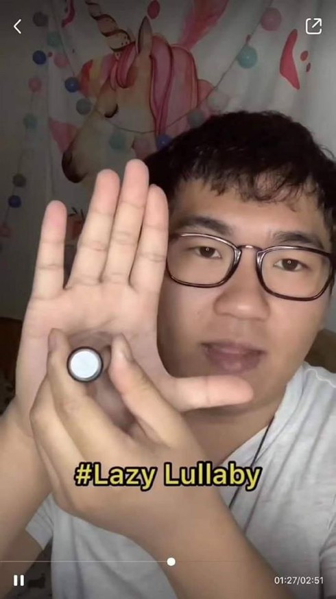 Bi an mau son “chet troi” dang lam khuynh dao gioi tre