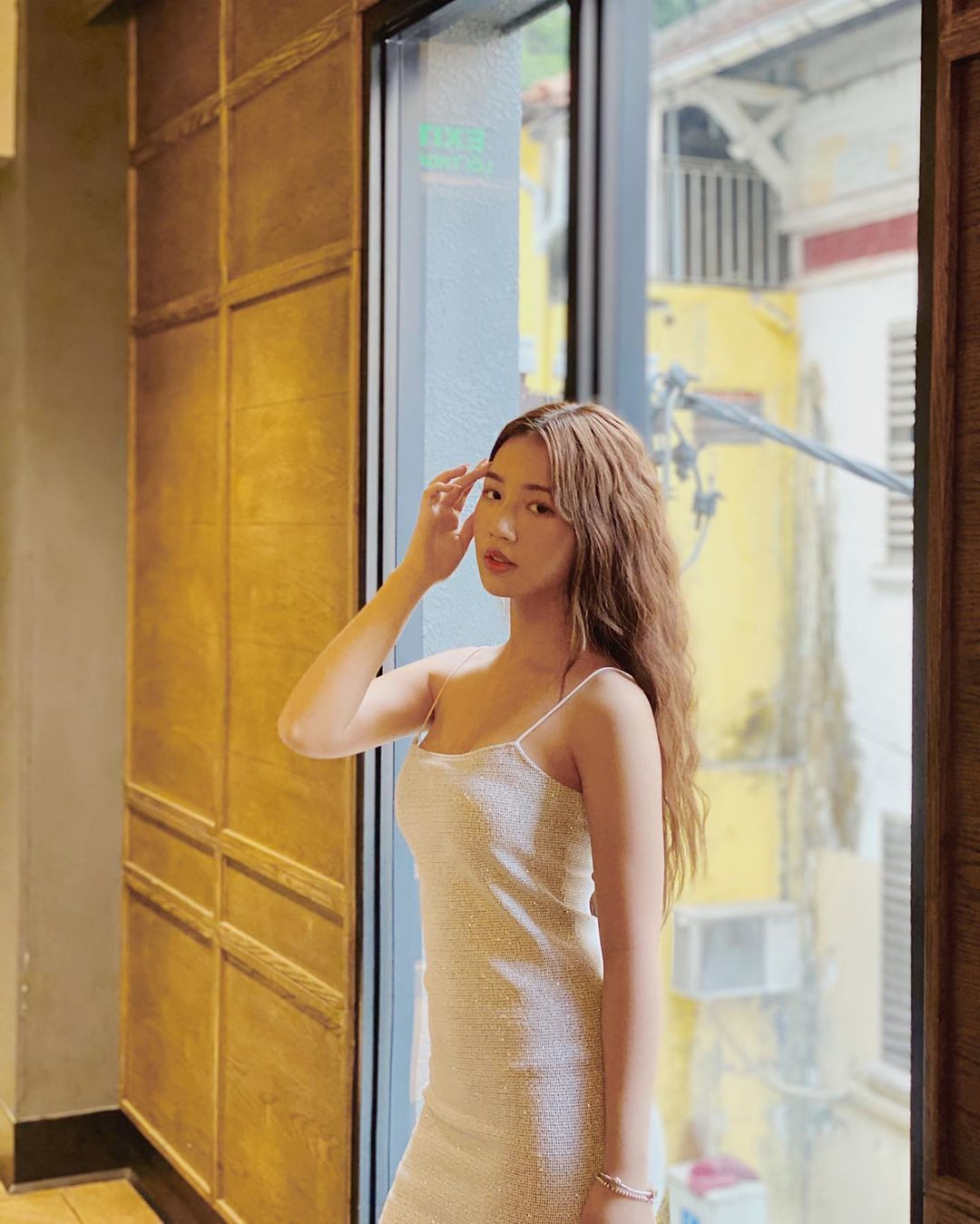 Nu ca si “Anh nha o dau the” khoe anh bikini mat me khien fan tram tro-Hinh-6