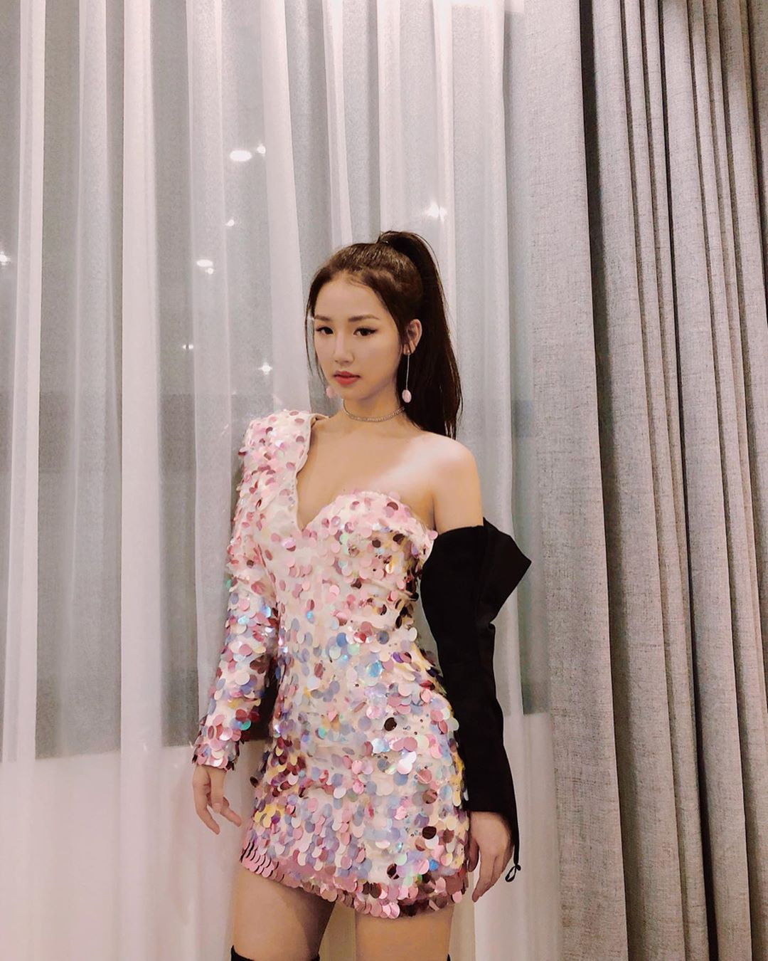 Nu ca si “Anh nha o dau the” khoe anh bikini mat me khien fan tram tro-Hinh-8