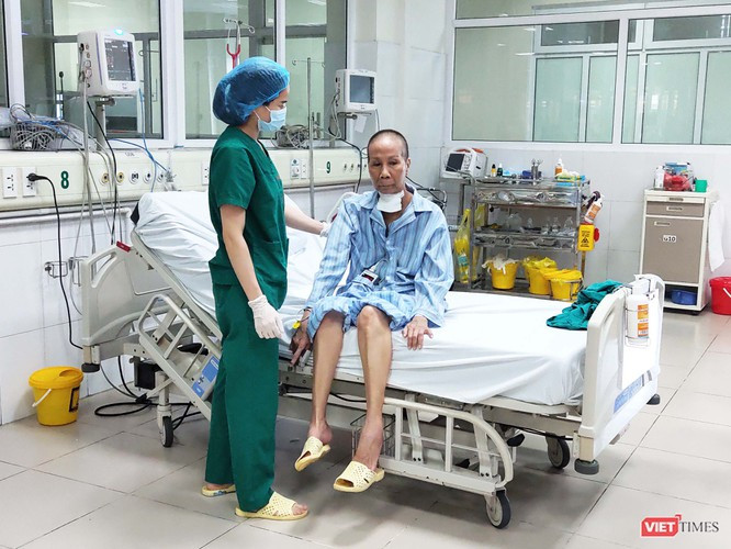 Benh nhan 19 hoi phuc ky dieu, phi cong nguoi Anh van “kho luong”