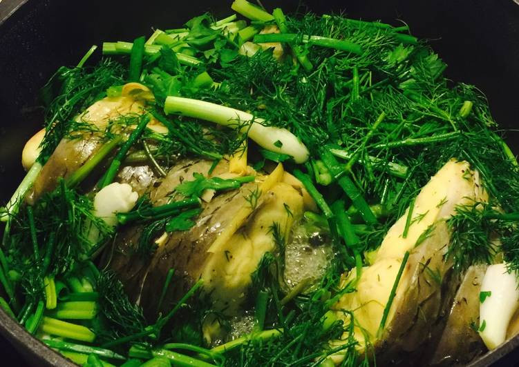 Ngoài ra, một số cách chế biến món ăn như cá hấp bia, bê sốt rượu, thịt hầm rượu… cũng có thể gây tăng nồng độ cồn trong hơi thở.