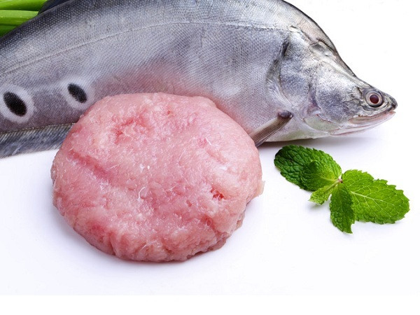  Cá thác lác là một loại cá rất phổ biến ở Hậu Giang. Người dân nơi đây luôn coi loại cá này là một đặc sản tự hào của tỉnh. Vị ngọt thơm của cá đã tạo nên nhiều món món ăn đặc trưng của vùng sông nước Cửu Long.