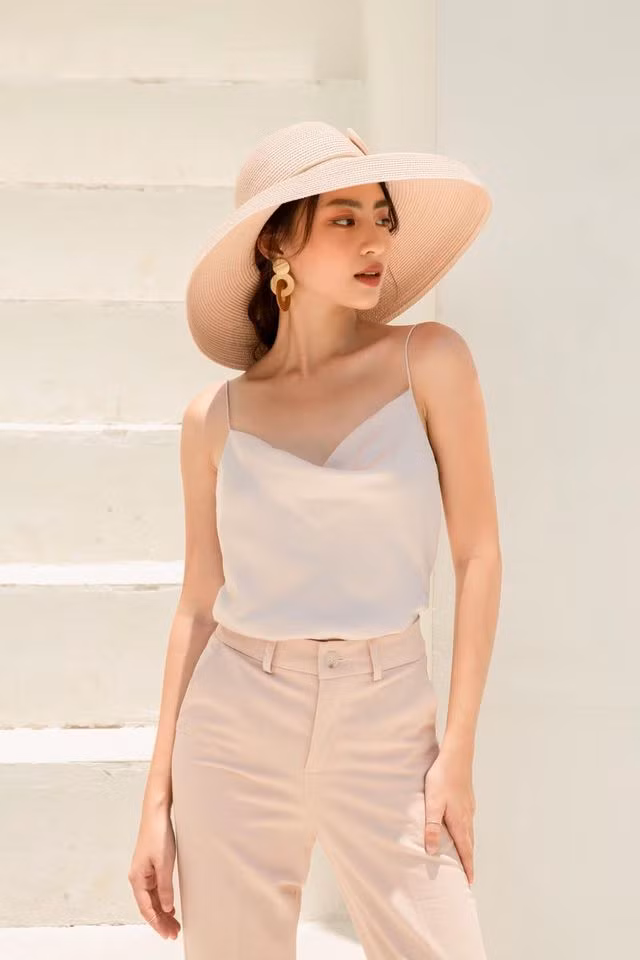 Là “gương mặt vàng” được nhiều nhãn hàng săn đón, Dương Minh Ngọc thường xuyên thực hiện các bộ ảnh thời trang mới.