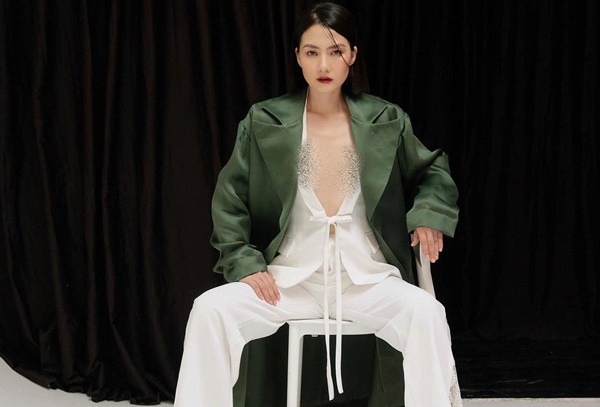 Để lột xác về hình ảnh sau khi ly hôn, Ngọc Lan thường xuyên áp dụng mốt thời trang không nội y táo bạo.