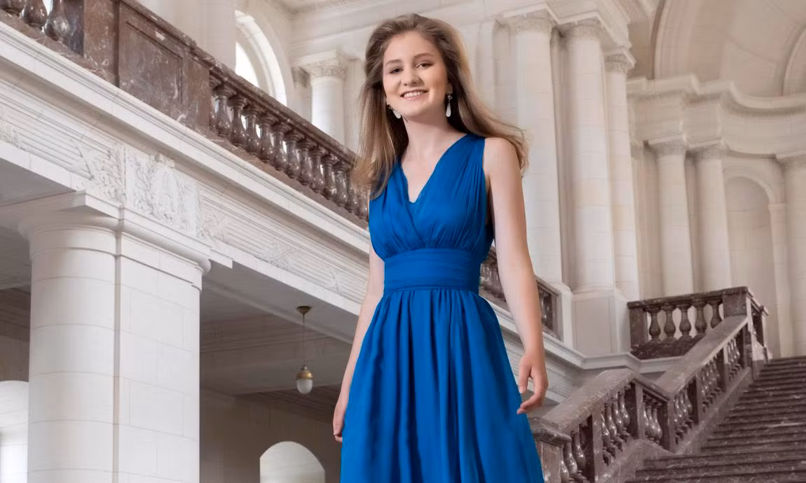 Công chúa Elisabeth sinh ngày 25/10/2001, là con đầu của Thái tử Philippe và Công nương Mathilde. Cô bé là người kế vị ngai vàng thứ 2 sau Vua cha. Luật thừa kế ngai vàng ở Bỉ cho phép nữ giới kế vị ngai vàng mặc dù cô có 2 người em trai.