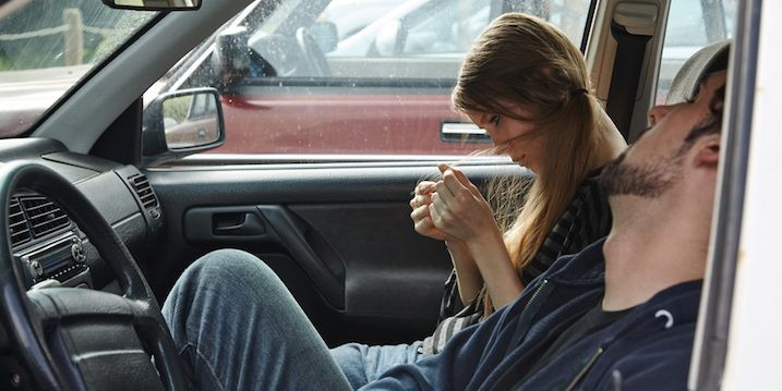 Họ khiến bạn thay đổi ý kiến, thường là tồi tệ hơn. Bạn là một người đầy tham vọng, bạn đánh giá cao sự nghiệp, bạn mong có một gia đình. Bây giờ bạn không quan tâm nhiều về công việc và hôn nhân nữa. Những ước mơ và mục tiêu của bạn đã thay đổi (hoặc thậm chí biến mất) vì người đó.