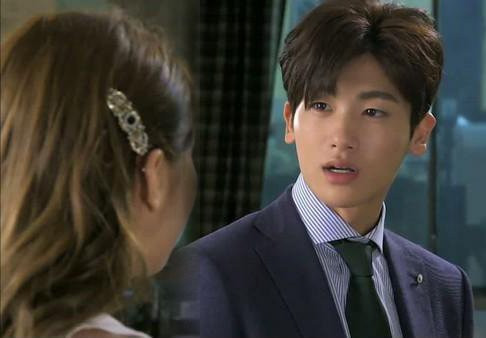 Phat hien con khong phai mau mu, toi cay dang hon khi me 