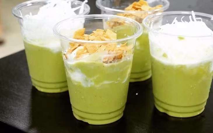 Kem bơ từ lâu đã nổi tiếng là món ăn được mệnh danh chưa ăn chưa đến Đà Lạt khiến nhiều người say mê đến “quên lối về”.