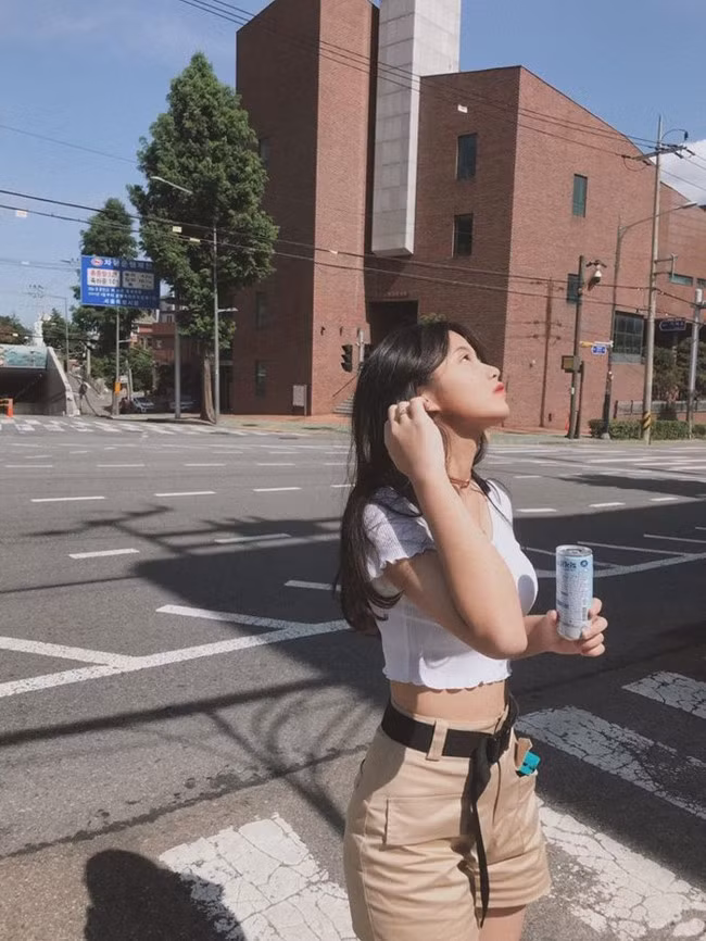 Chia sẻ câu chuyện của mình trên mạng xã hội, Mỹ Linh nhận được rất nhiều lời chúc mừng từ cộng đồng mạng. Ảnh: FBNV. Video "Minh Hằng chia sẻ về phong cách thời trang". Nguồn: VTC.