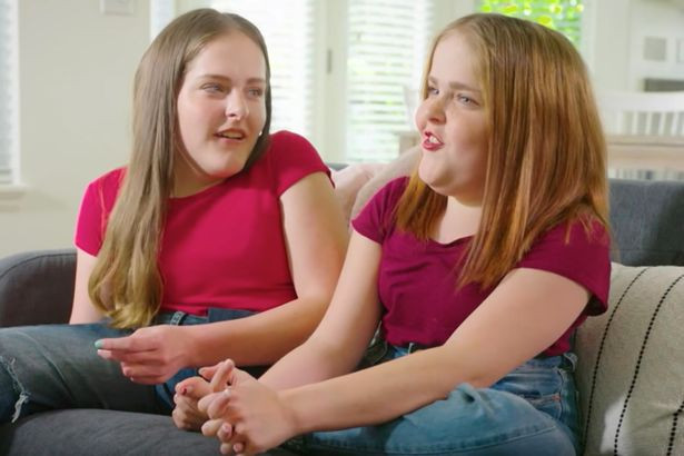 Mặc dù mỗi chị em chỉ có một chân, nhưng Kendra và Maliyah không bao giờ buồn. Cả hai đều tập thể dục thường xuyên tăng cường sức mạnh để có thể sử dụng nạng mọi lúc. Ngoài ra, cả hai còn thường di chuyển bằng xe lăn hay bò.