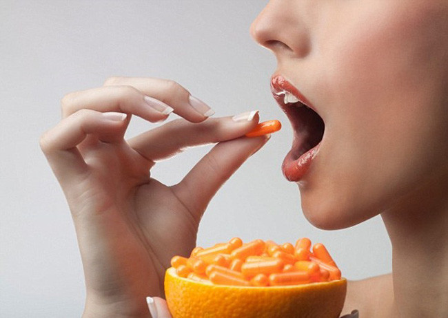 Bac si “lo” su that vien uong chong nang duoc quang cao “tren gioi”-Hinh-2