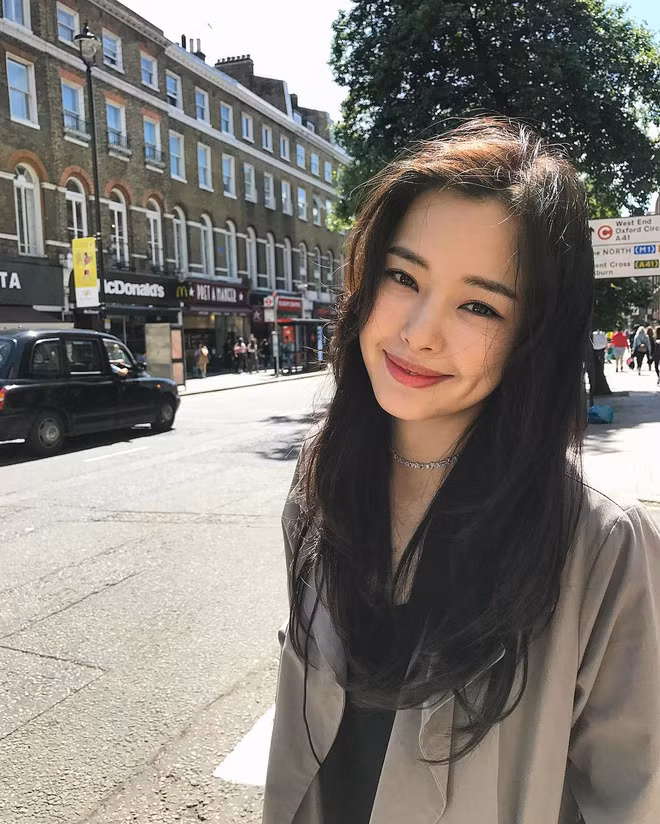 Honey Lee còn tiết lộ rằng, chỉ cần ăn một bát guacamole vào buổi tối thì ngày hôm sao cân nặng của cô đã có sự thay đổi ngay. Do đó, đây chính là món ăn thường xuất hiện trong thực đơn ăn kiêng của hoa hậu.