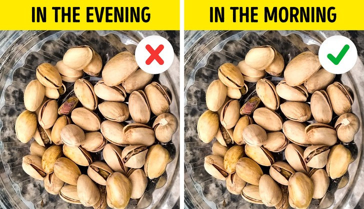 Các loại hạt là một bữa ăn nhẹ buổi tối hoàn hảo của nhiều người. Tuy nhiên, bạn nên tránh ăn món này trước khi đi ngủ vì nó cung cấp các dạng năng lượng tự nhiên mà bạn không cần vào ban đêm.