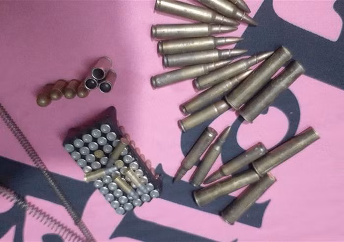 Triet pha duong day ma tuy thu giu 7 khau sung va hang tram vien dan-Hinh-5