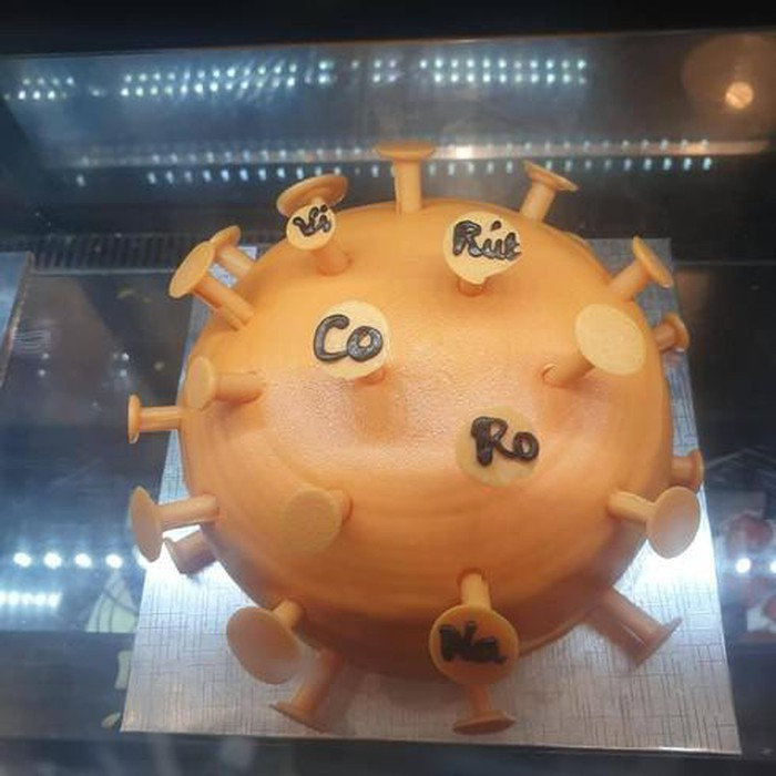 Thợ làm bánh còn sáng tạo món bánh kem hình virus nguy hiểm giữa thời điểm dịch bệnh corona.