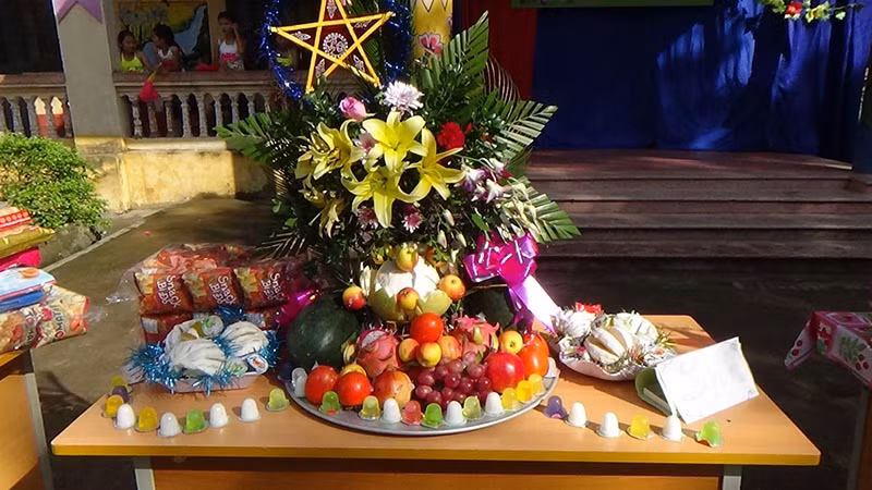 Ngoài ra, với mâm cỗ cúng mặn, các gia đình muốn làm món gì thì cúng tổ tiên món đó, không cần câu nệ, rườm rà. Ảnh: Internet.