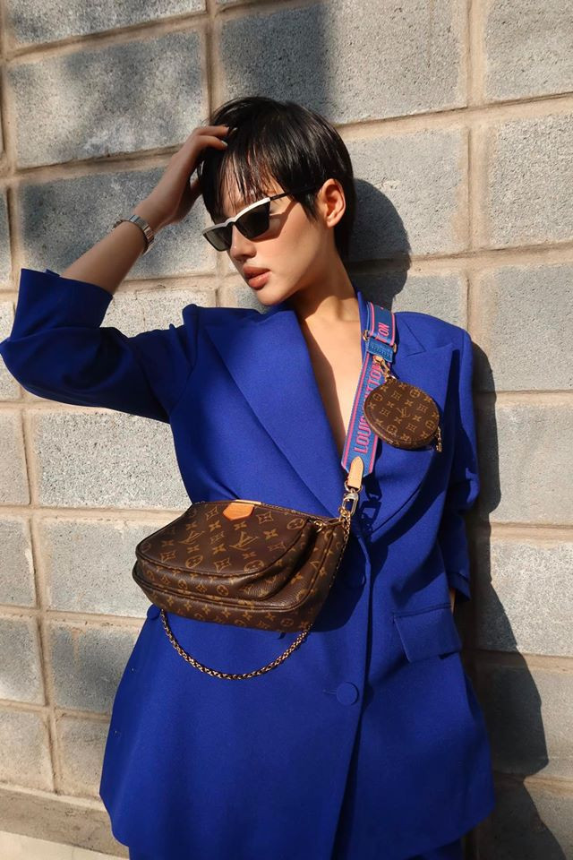 Điều mà người ta ấn tượng nhất ở cô nàng chính là phong cách ăn mặc cá tính, thời thượng và đầy độc đáo.