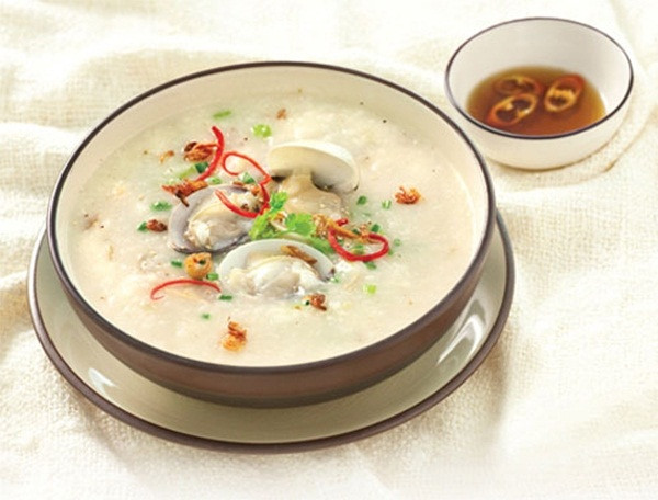 Ngán là loài hải sản rất phổ biến ở vùng biển Quảng Ninh. Phần thịt ngán béo ngọt, nước ngán lại thơm bổ dưỡng. Ngán có thể chế biến được nhiều món như: Nướng, hấp, nấu cháo, xào với mì hay rau cải. Đặc biệt là món rượu ngán ngon trứ danh mà bất kỳ du khách nam nào cũng nên uống thử.