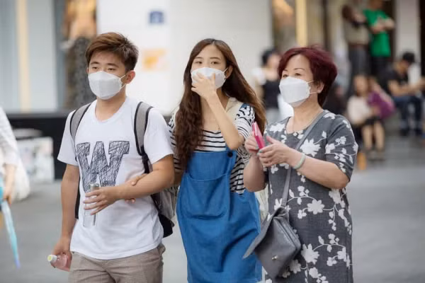 Vi sao phu nu mien dich voi COVID-19 tot hon dan ong?