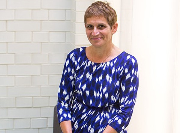 Nu bac si nguoi Anh tiet lo cam giac “khung khiep” khi nhiem Covid-19