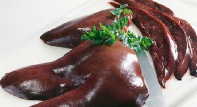 Mon an thuoc giup tang cuong thi luc danh cho nguoi mat kem