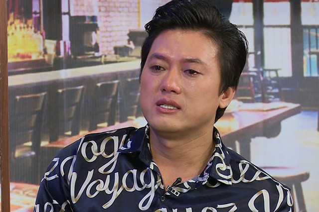 Chuyen tinh chu chau cua Quach Ngoc Tuyen voi vo kem 10 tuoi-Hinh-2