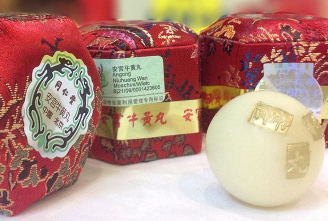 Tu y dung an cung chua dot quy, nguoi dan ong hon me