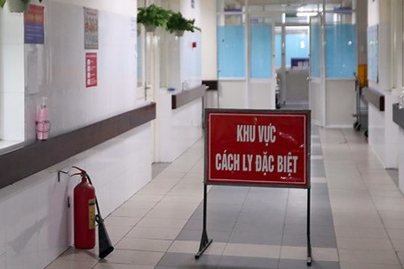 Ghi nhan them 4 benh nhan COVID-19, chu yeu “nhap khau”, VN tong 249 ca