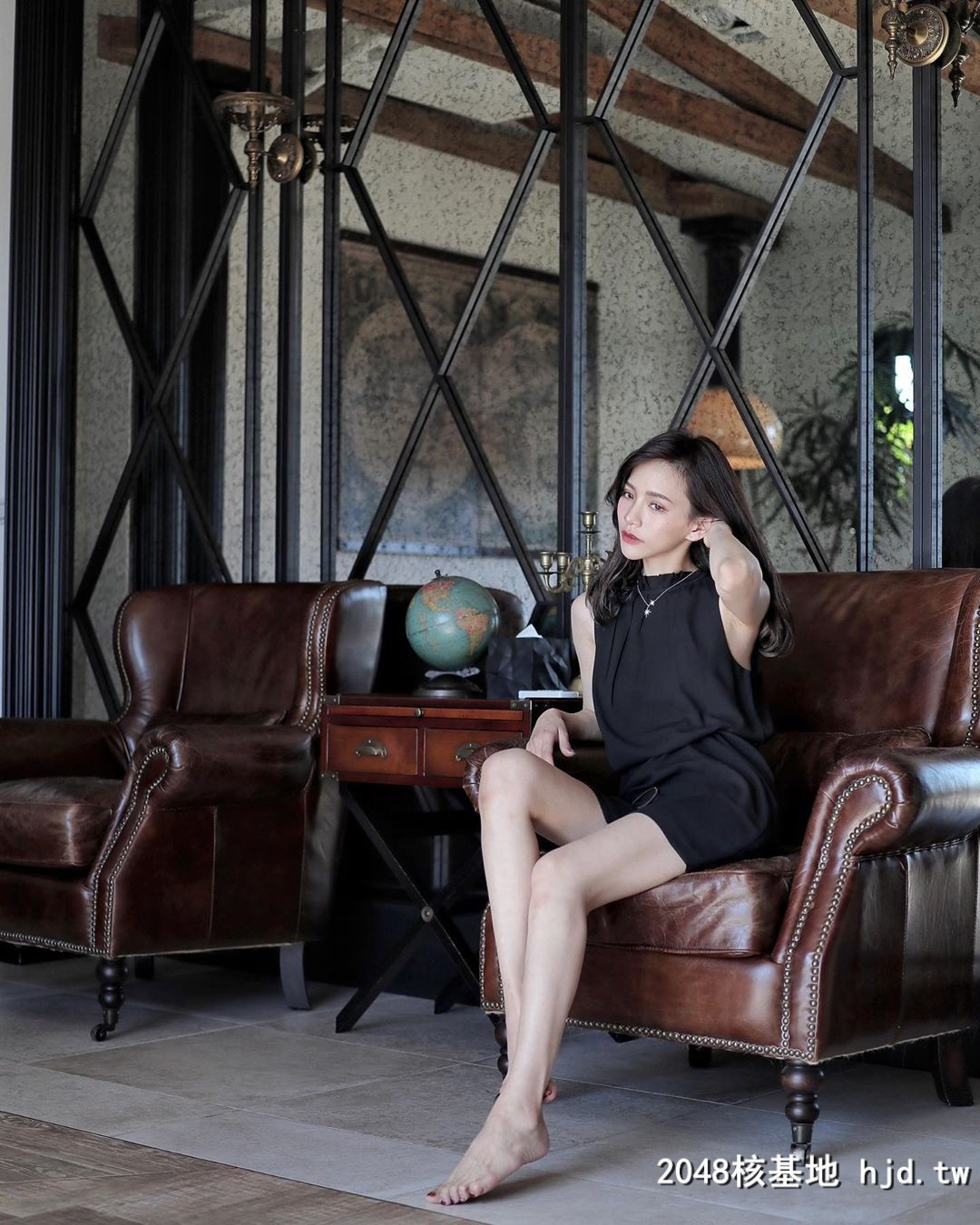 Cách ăn mặc của nữ tiếp viên luôn tôn lên được vóc dáng và lợi thế hình thể.