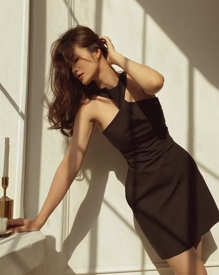 Gần đây, giọng ca "Bad Boy" được đánh giá là có cách ăn mặc sành điệu, bắt kịp xu hướng.