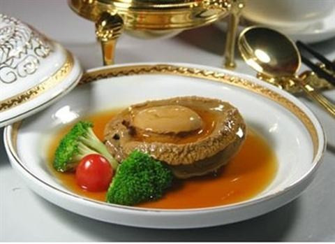 Giữ cho gan khỏe mạnh: Bào ngư là một chất hỗ trợ gan tự nhiên và tăng sức mạnh giải độc của gan. Nó hoạt động bằng cách hỗ trợ các chức năng trao đổi chất của gan. Nó cũng có thể ngăn ngừa tổn thương gan do tiêu thụ rượu thường xuyên hoặc quá mức.