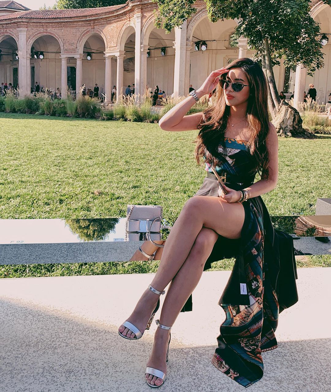 Tủ đồ hiệu của rich kid Tiên Nguyễn chủ yếu là các sản phẩm thuộc các nhãn hiệu cao cấp như Chanel, Hemes, Burberry, Dior....