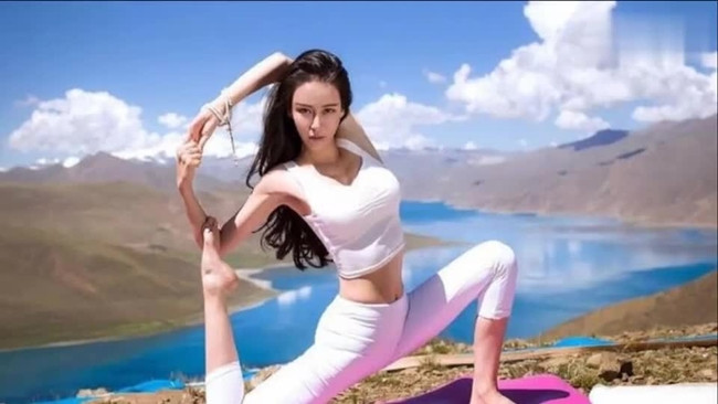 Nhờ thân hình đẹp không tỳ vết cùng với khuôn mặt thu hút, ngoài công việc làm giáo viên dạy yoga, Di Nhã còn nhận được rất nhiều lời mời làm mẫu ảnh, đóng phim. Ảnh: Internet. Mời độc giả theo dõi video "Bí quyết làm đẹp của sao Việt". Nguồn: VTC.