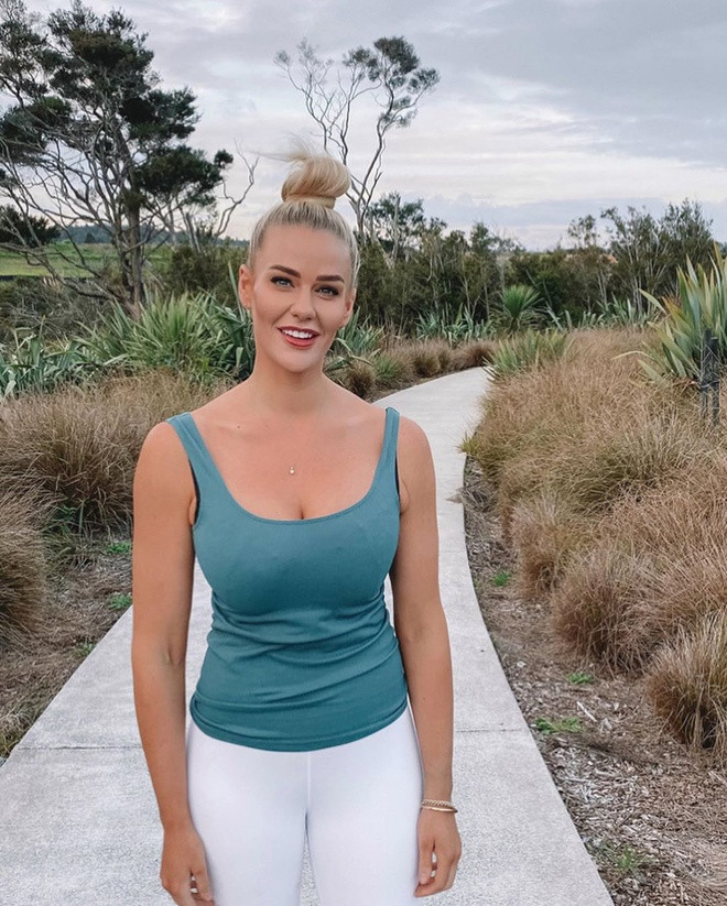 Kiên trì suốt 6 năm, Anderson đã giảm tổng cộng 92 kg trọng lượng cơ thể và vẫn tiếp tục duy trì thói quen tập luyện để có thân hình săn chắc hơn, không tăng cân trở lại