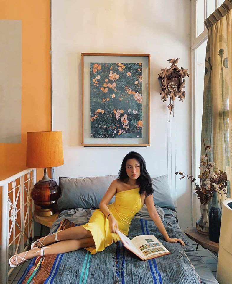 Ngoài các thiết kế vintage, Hà Trúc cũng thay đổi hình ảnh bằng các kiểu đầm hiện đại sexy. Ảnh: FB, Internet. Mời độc giả theo dõi video "Minh Hằng chia sẻ về phong cách thời trang". Nguồn: VTC.