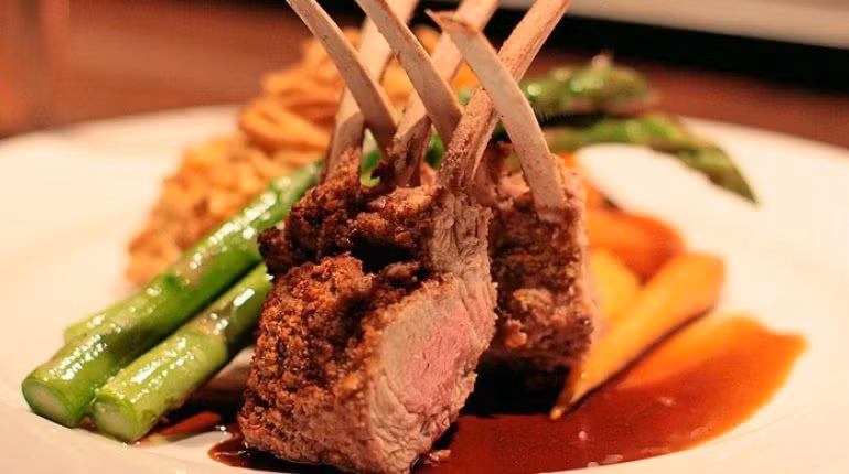 Khong ngo Ninh Thuan lai sang tao nhieu mon ngon tu thit cuu den vay-Hinh-4