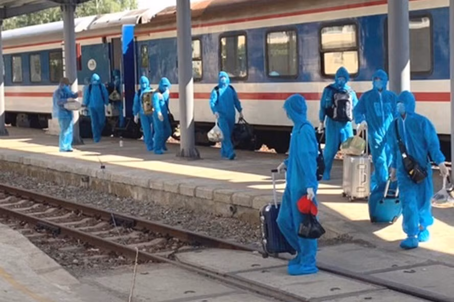 Lap tau van chuyen chuyen gia Trung Quoc tu Lang Son toi Quang Ngai