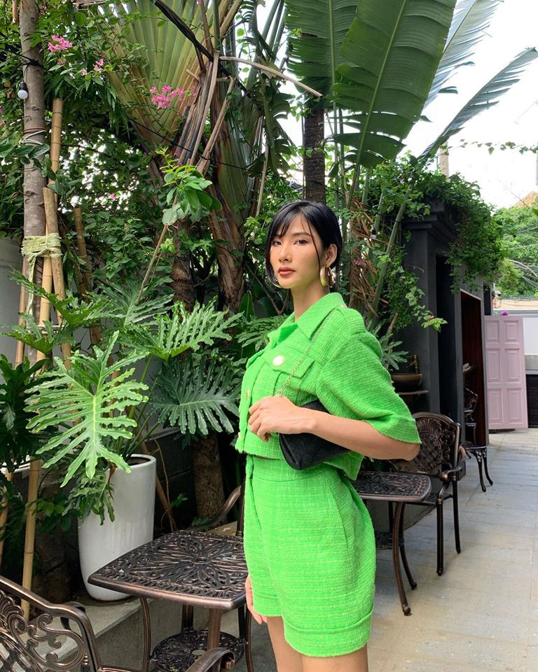 Tông xanh bơ, xanh cốm, xanh neon đang gây sốt làng thời trang cũng được Hoàng Thùy nhanh chóng cập nhật