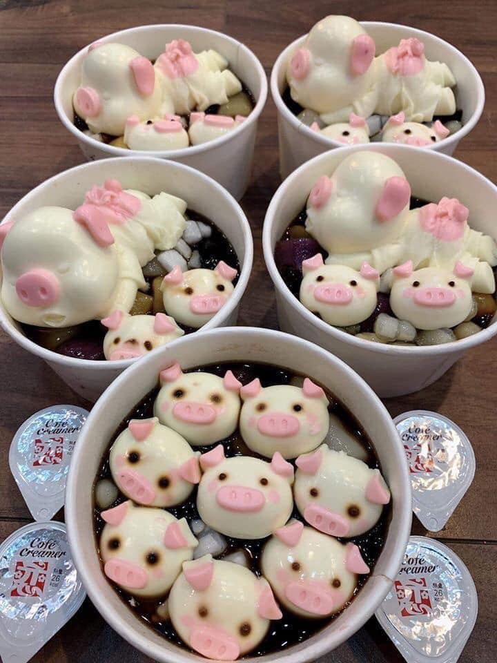 Dù có giá khá đắt, lên tới cả trăm ngàn đồng mỗi cốc, nhưng món chè này vẫn thu hút nhiều người tò mò đặt mua. Ảnh: FB, Internet. Video "Chế biến món ngon từ nấm đông cô". Nguồn: VTC.