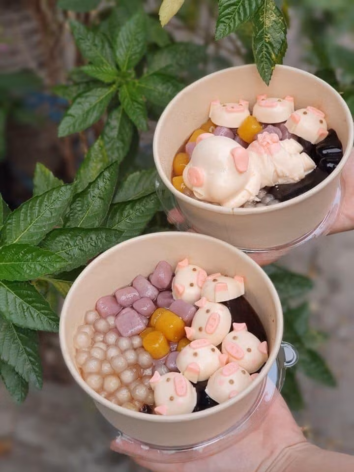 Tuy nhiên, khi vận chuyển ra tới Hà Nội, món chè độc đáo này phải công thêm chi phí nên giá không hề rẻ.