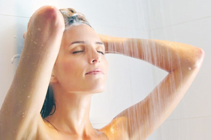 7 thoi diem tuyet doi khong goi dau de tranh hai suc khoe