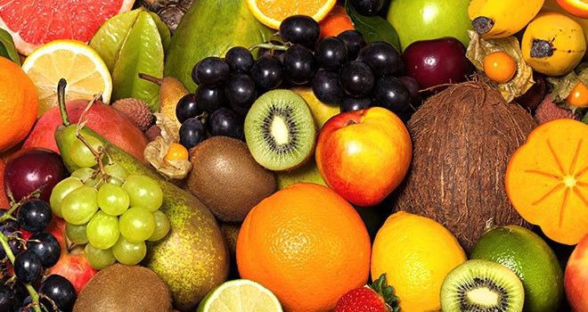 Một số loại trái cây: Các chuyên gia y tế khuyến cáo người bệnh gút tránh một số loại trái cây có khả năng kích thích cơ thể sản sinh axit puric. Chà là, mận, vải thiều, cherry và lê là những trái cây cần kiêng.